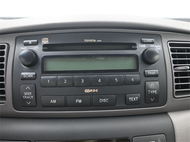 2008 Toyota Corolla LE photo 3