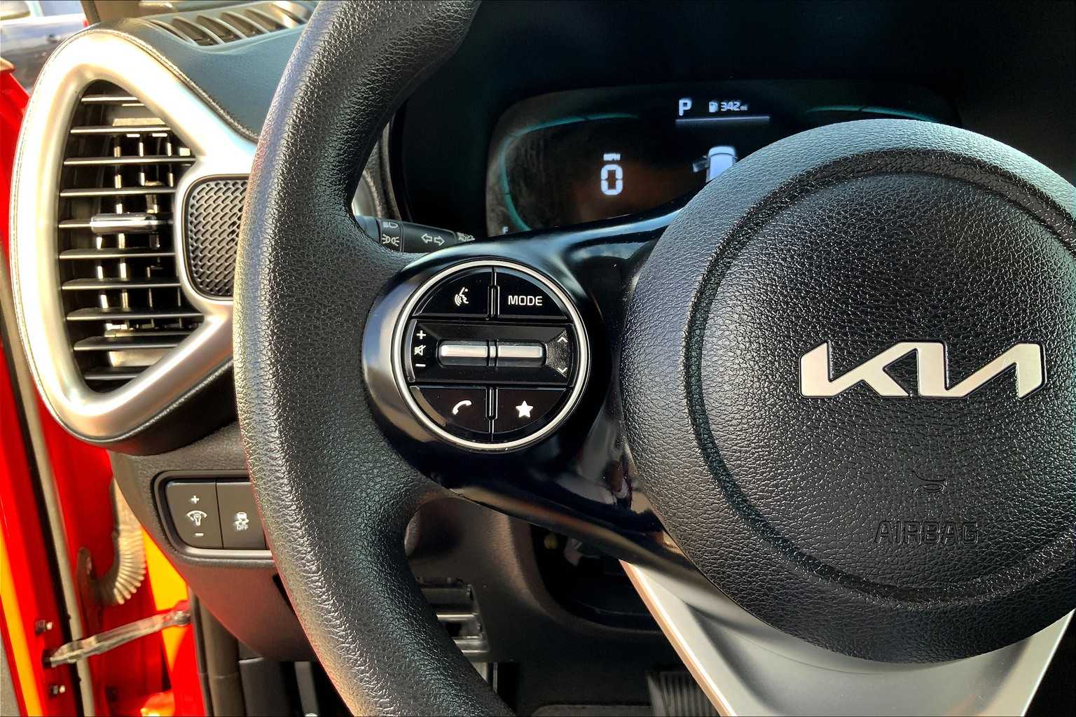 2023 Kia Soul LX photo 21