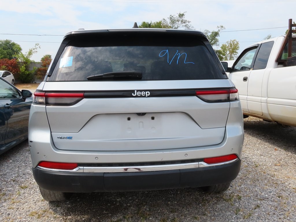 2023 Jeep Cherokee 4xe photo 10