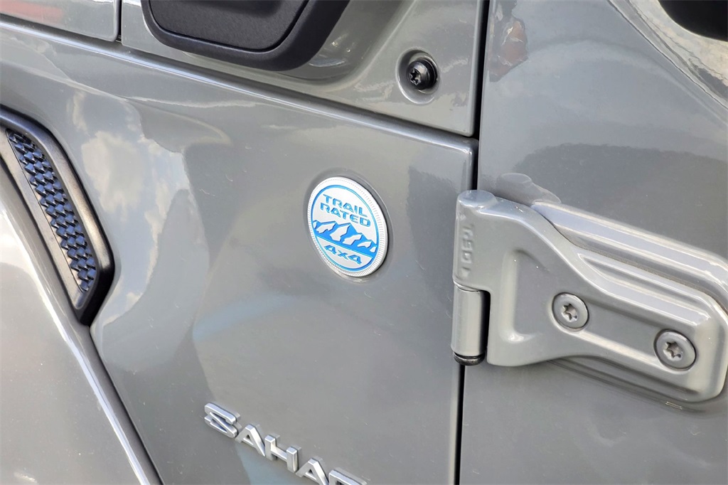 2023 Jeep Wrangler Sahara 4xe photo 8