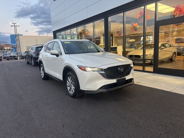 2023 Mazda CX-5 S Preferred package's photo
