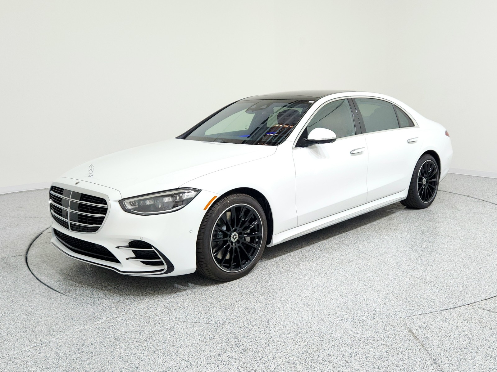 2026 Mercedes-Benz S-Class S 580's photo