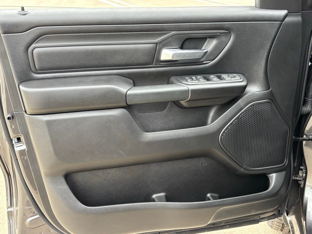 2026 Ram 1500 Tradesman photo 15