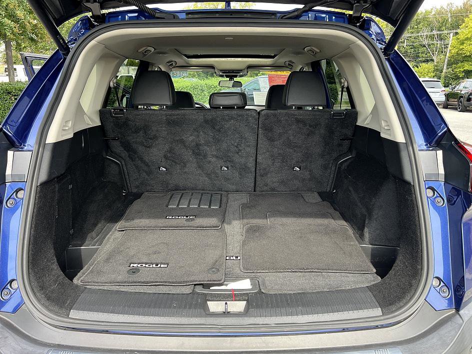 2023 Nissan Rogue SV photo 27