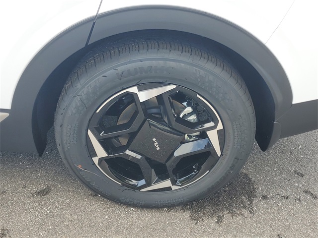 2026 Kia Sportage EX photo 2