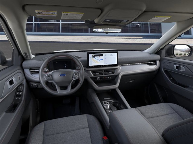 2025 Ford Explorer photo 7