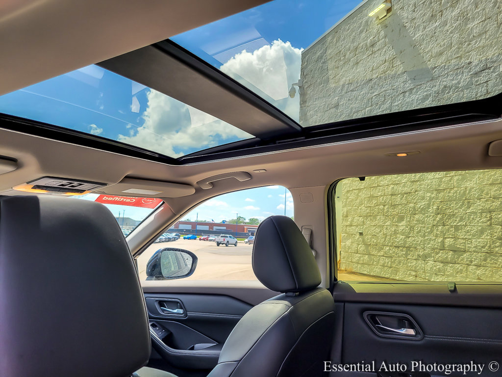 2023 NISSAN ROGUE - Image 10