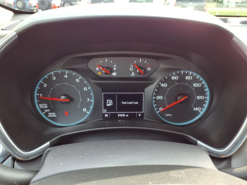 2020 Chevrolet Equinox LS photo 17