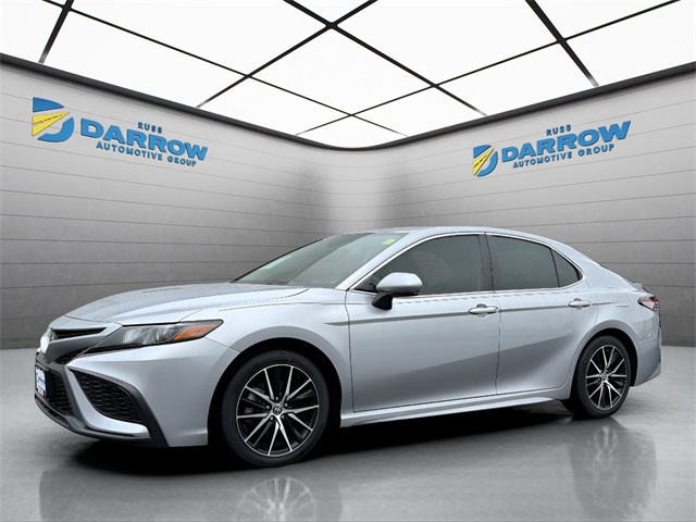 2023 Toyota Camry SE's photo