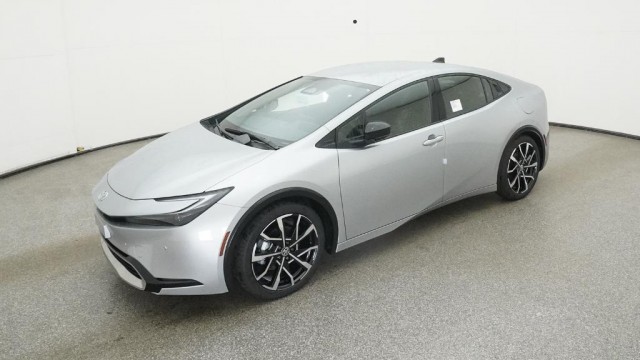 2026 Toyota Prius XSE's photo