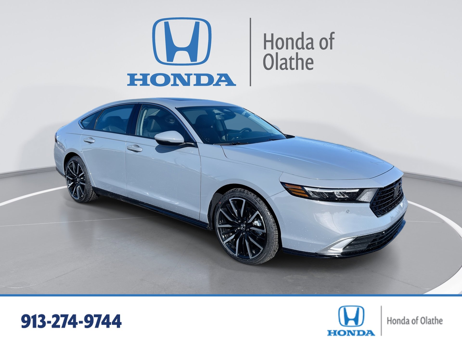 2025 Honda Accord Hybrid Touring's photo