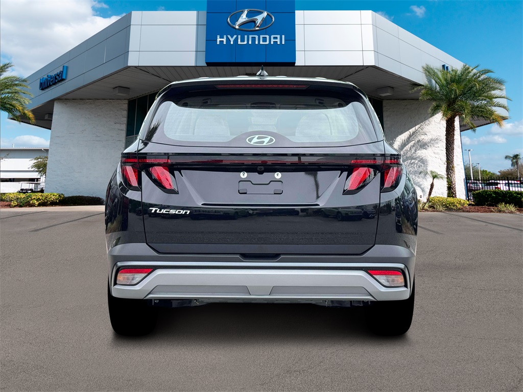 2026 Hyundai Tucson SE photo 4