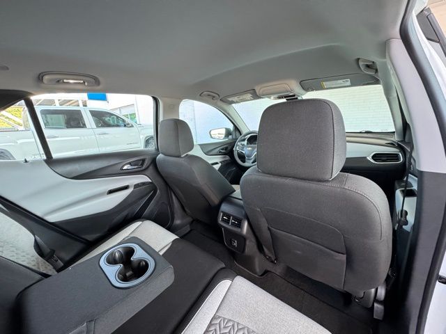 2023 Chevrolet Equinox LS photo 24