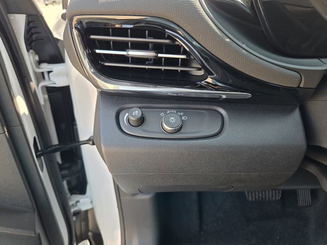 2025 Buick Envista ST photo 24