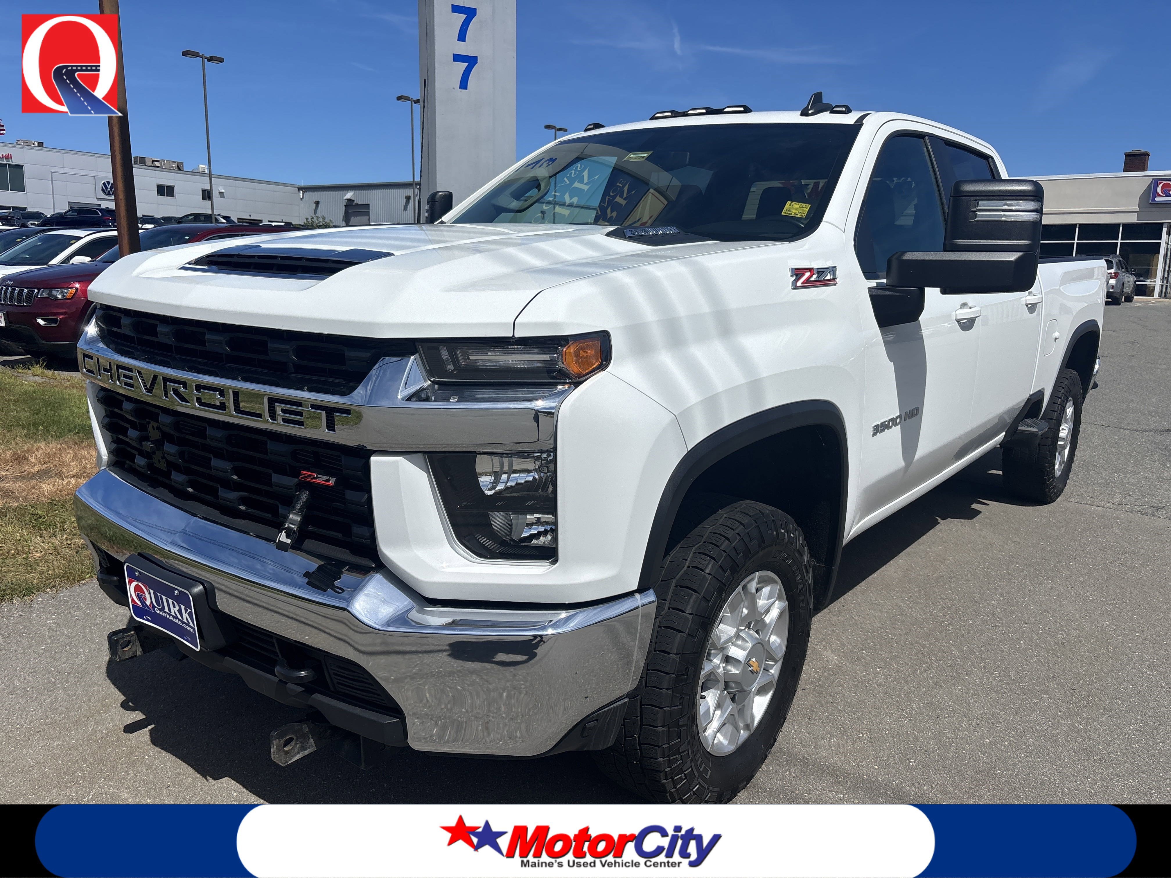 2023 Chevrolet Silverado 3500HD LT's photo