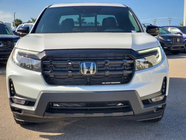 2025 Honda Ridgeline Black Edition photo 3