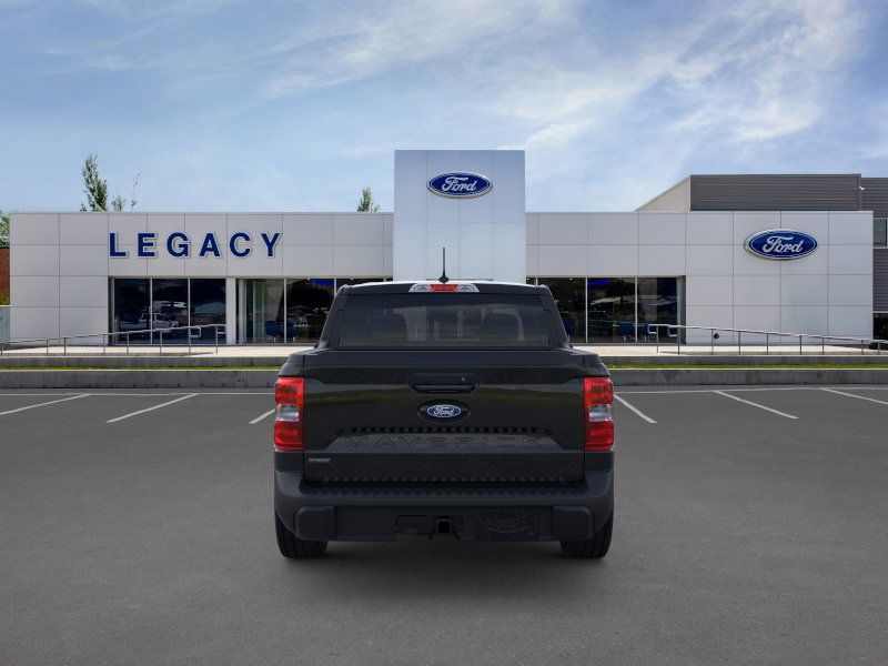 2025 Ford Maverick XLT photo 3