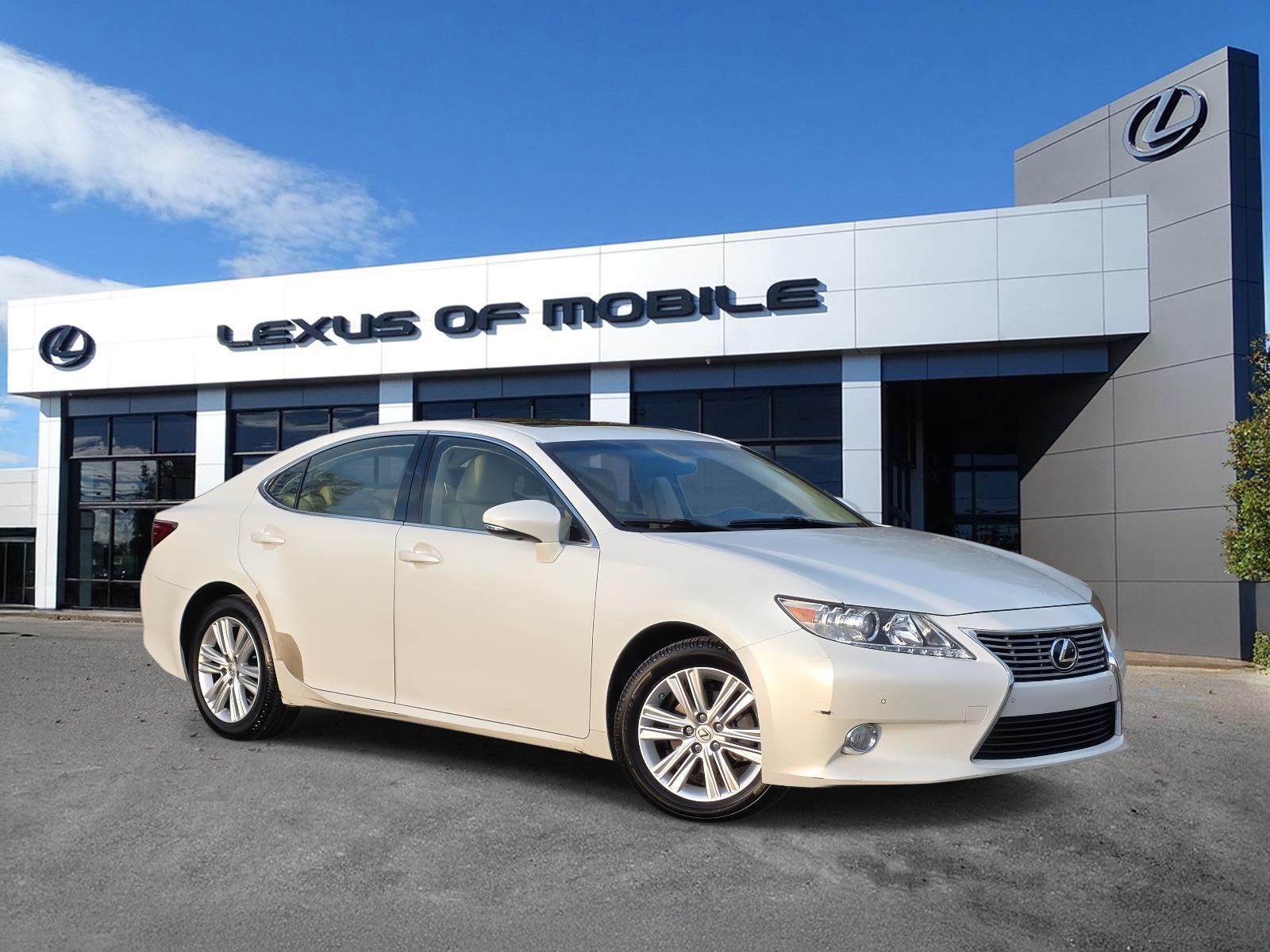 2015 Lexus ES 350's photo
