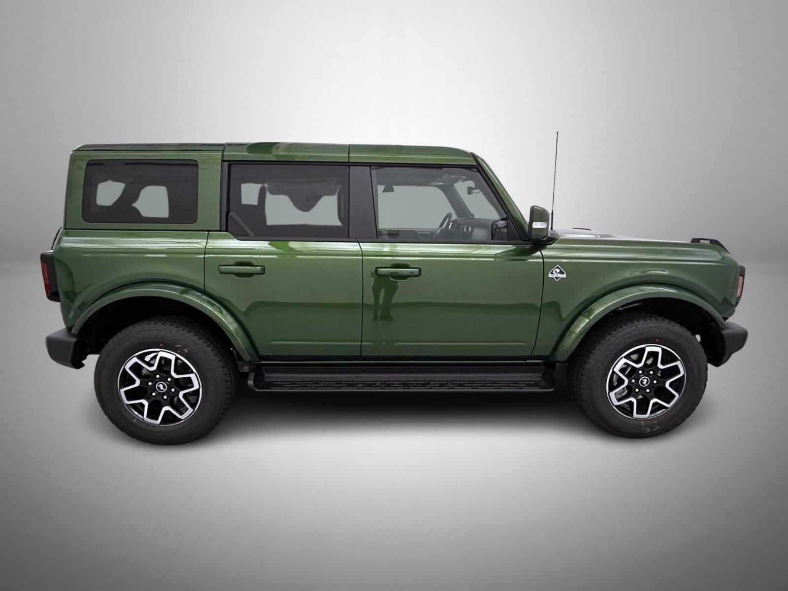 2025 Ford Bronco Outer Banks photo 4