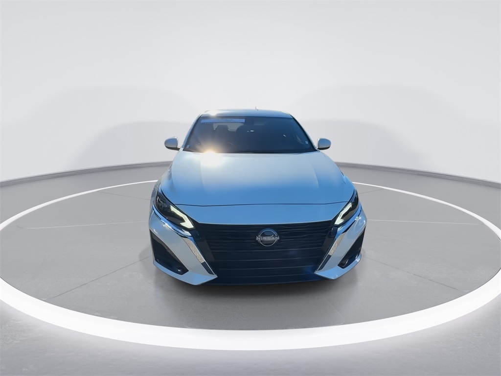 2023 Nissan Altima 2.5 SV photo 3