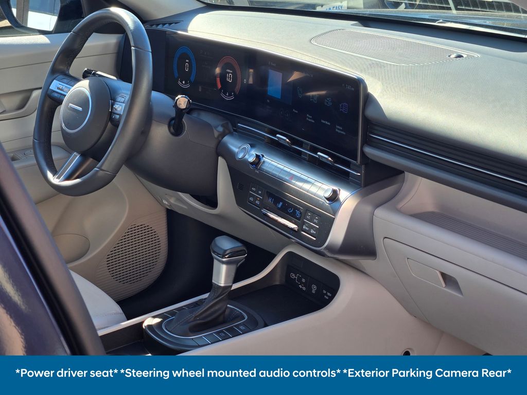 2025 Hyundai Kona SEL photo 3