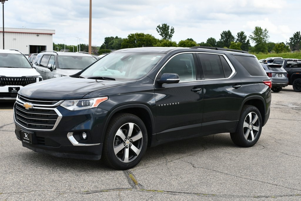 Used 2021 Chevrolet Traverse 3LT with VIN 1GNEVHKW1MJ217684 for sale in Rochester, Minnesota