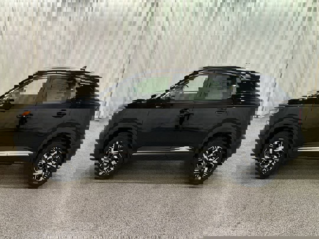 2026 Nissan Kicks SV photo 3