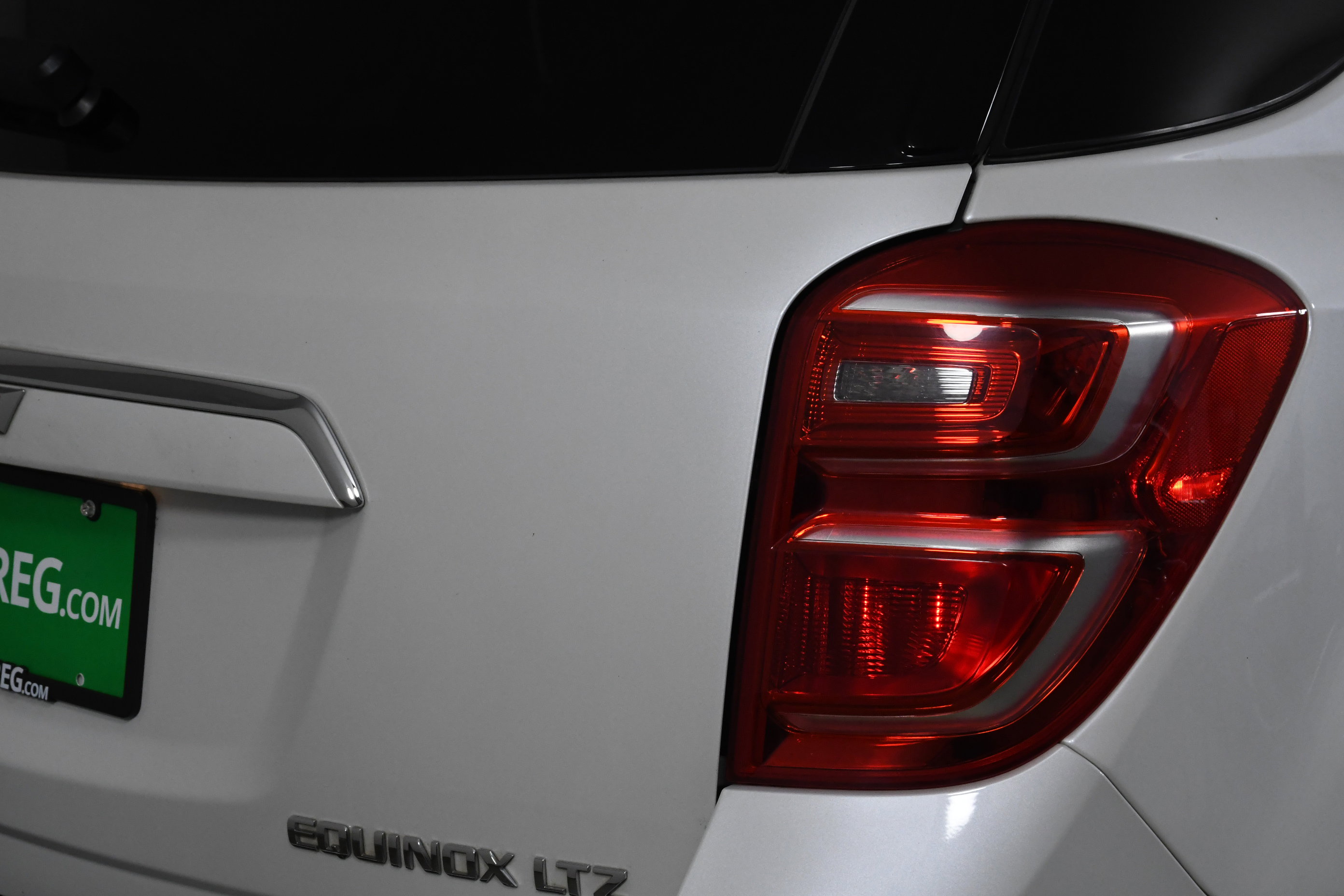 2016 Chevrolet Equinox LTZ photo 25