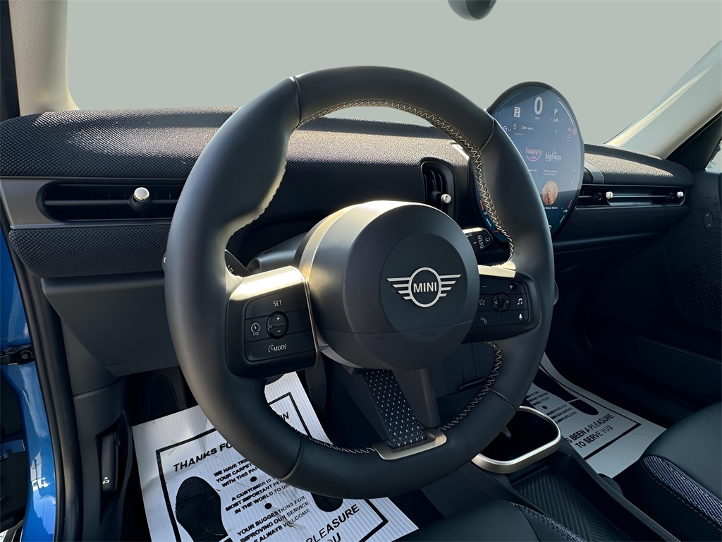 2025 Mini Cooper Hardtop 4 Door Signature photo 11