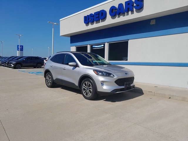 2020 Ford Escape SEL photo 2