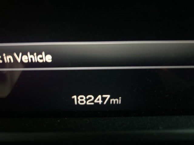 2025 Gmc Acadia AT4 photo 4