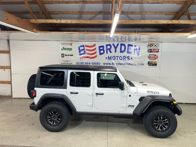 2026 Jeep Wrangler Base's photo