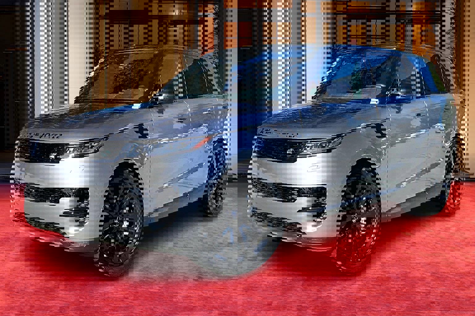 2025 Land Rover Range Rover Sport SE's photo