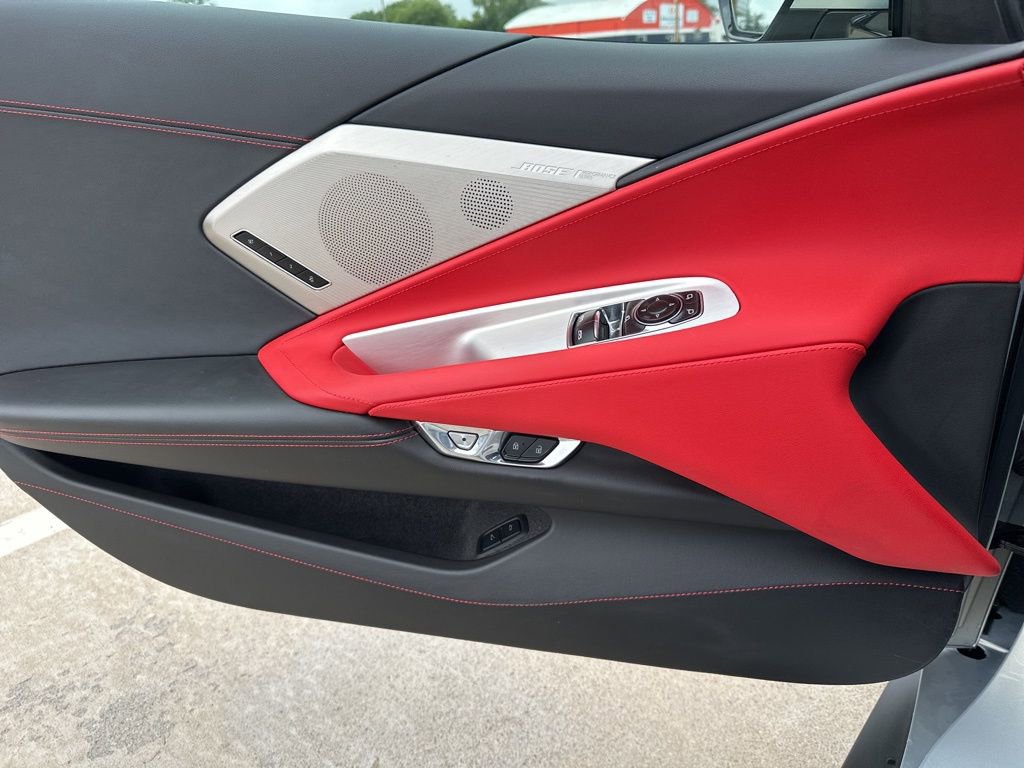 2021 Chevrolet Corvette Stingray 2LT photo 4