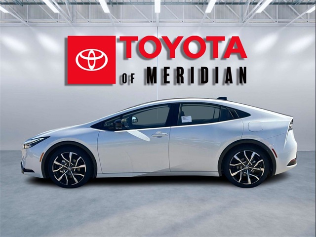 2024 Toyota Prius Prime XSE Premium photo 2