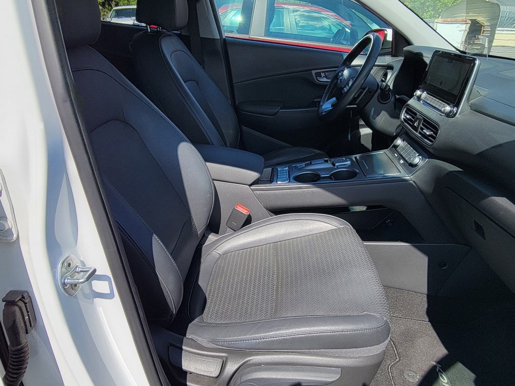 2021 Hyundai Kona Electric Ultimate photo 3