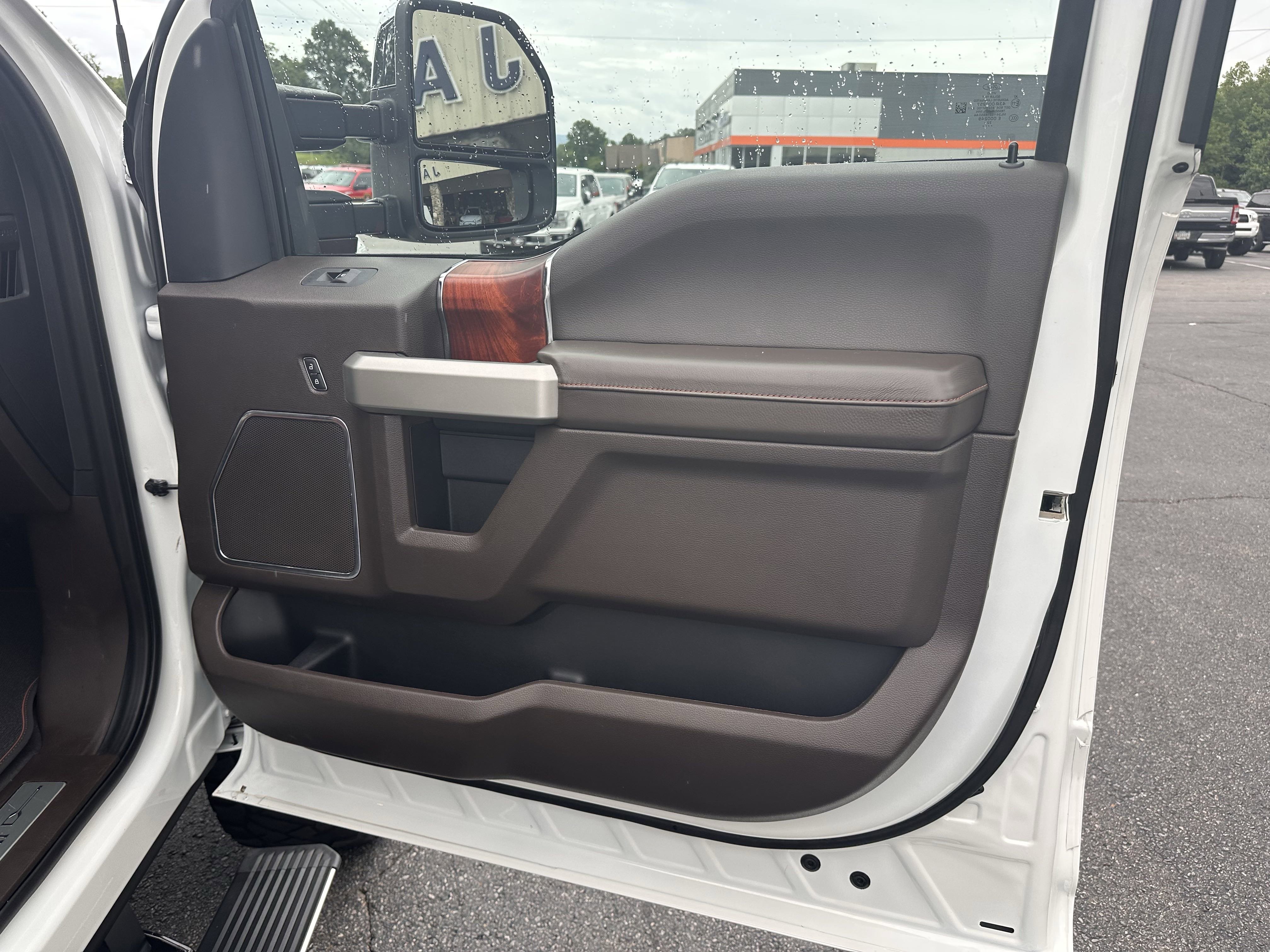 2022 Ford F-250 King Ranch photo 11