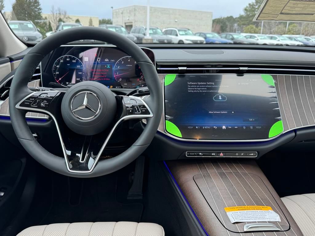2025 Mercedes Benz E 450 photo 3