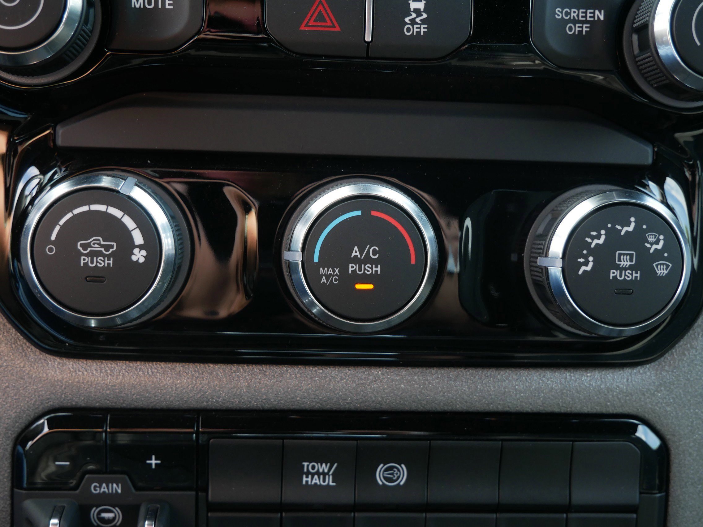 2026 Ram 3500 Tradesman photo 18