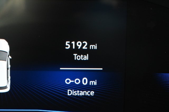 2025 Volkswagen Taos SE photo 4