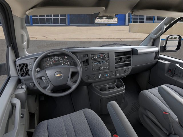 2025 Chevrolet Express Cargo 3500 photo 13
