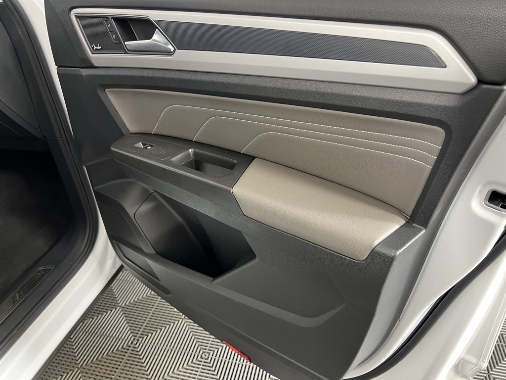2023 Volkswagen Atlas V6 SEL Premium R-Line photo 34