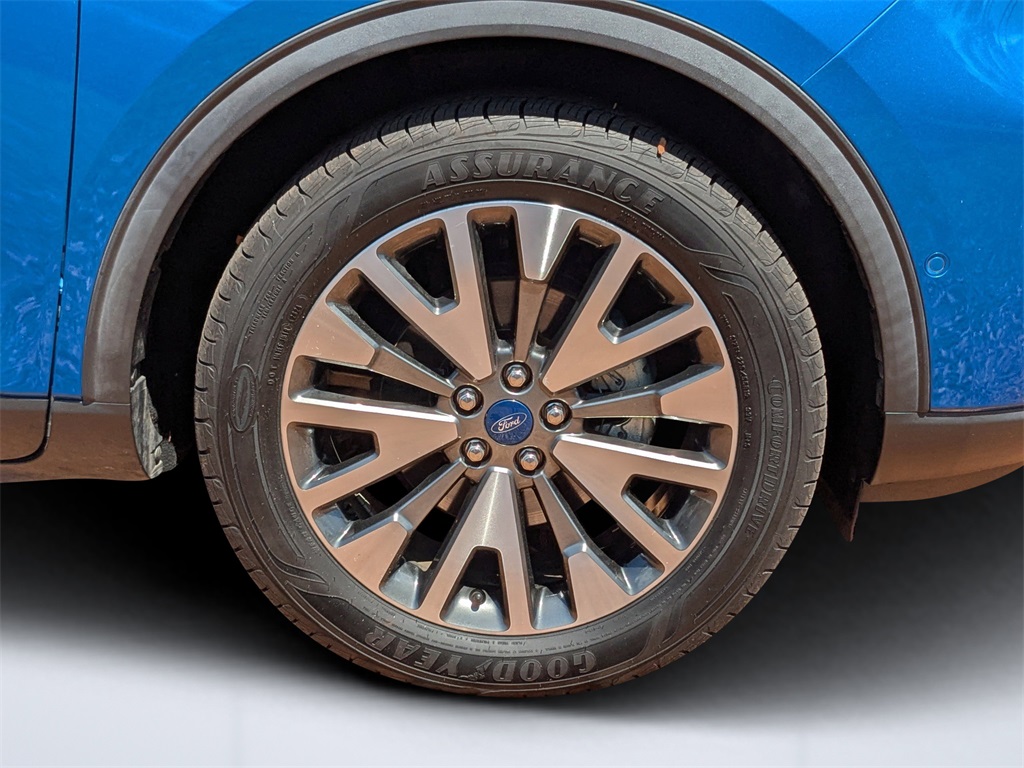 2020 Ford Escape Titanium photo 11