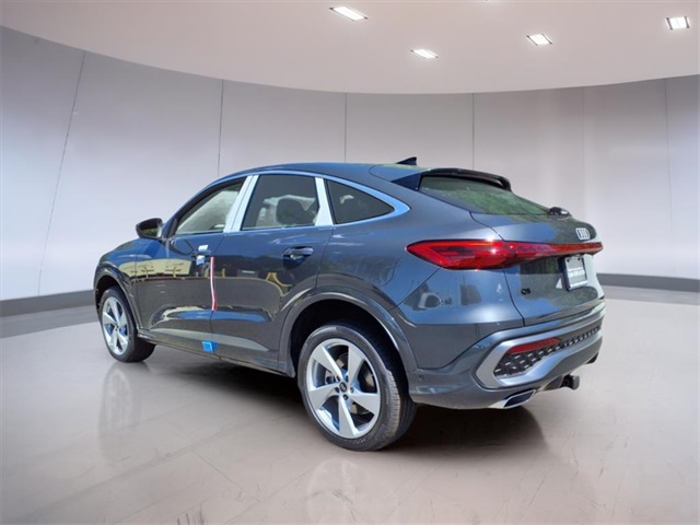 2025 Audi Q5 Premium Plus photo 3