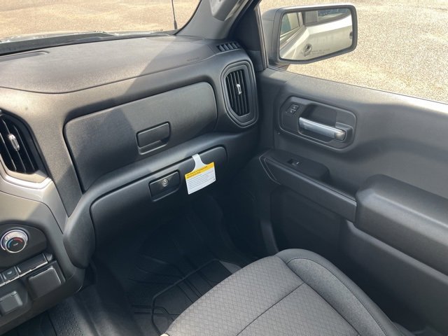 2026 Chevrolet Silverado 1500 Custom photo 16