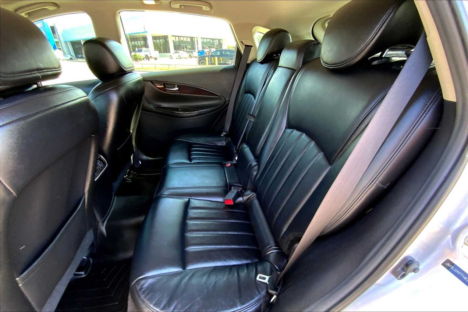 2017 Infiniti QX50 photo 19