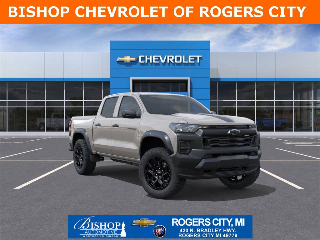 2026 Chevrolet Colorado Trail Boss photo 2