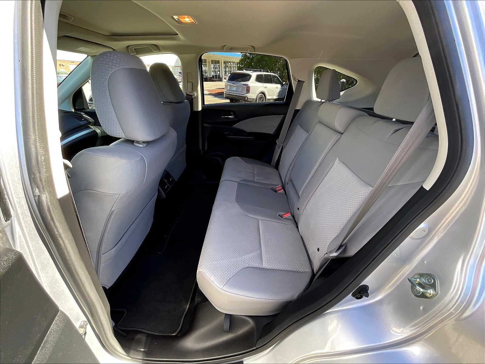 2016 Honda CR-V EX photo 25