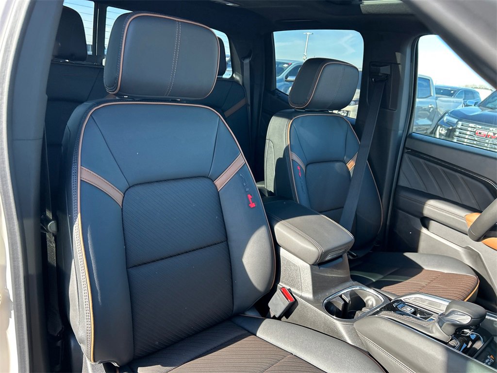 2026 GMC CANYON - Image 35