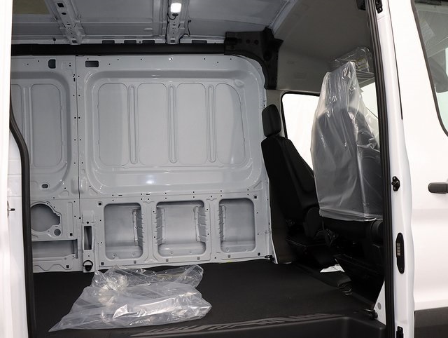 2025 Ford Transit photo 17